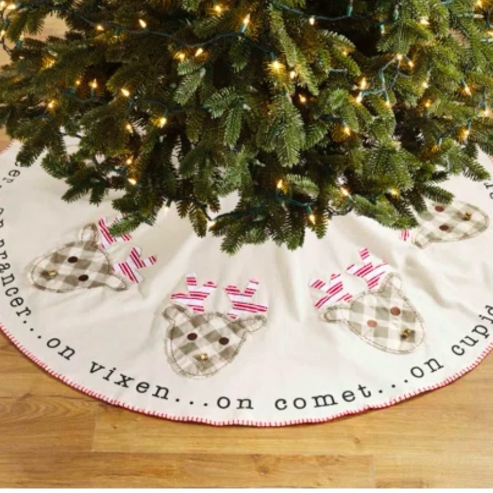 NWOT-Mud Pie whimsical reindeer tree skirt measures 54” diameter